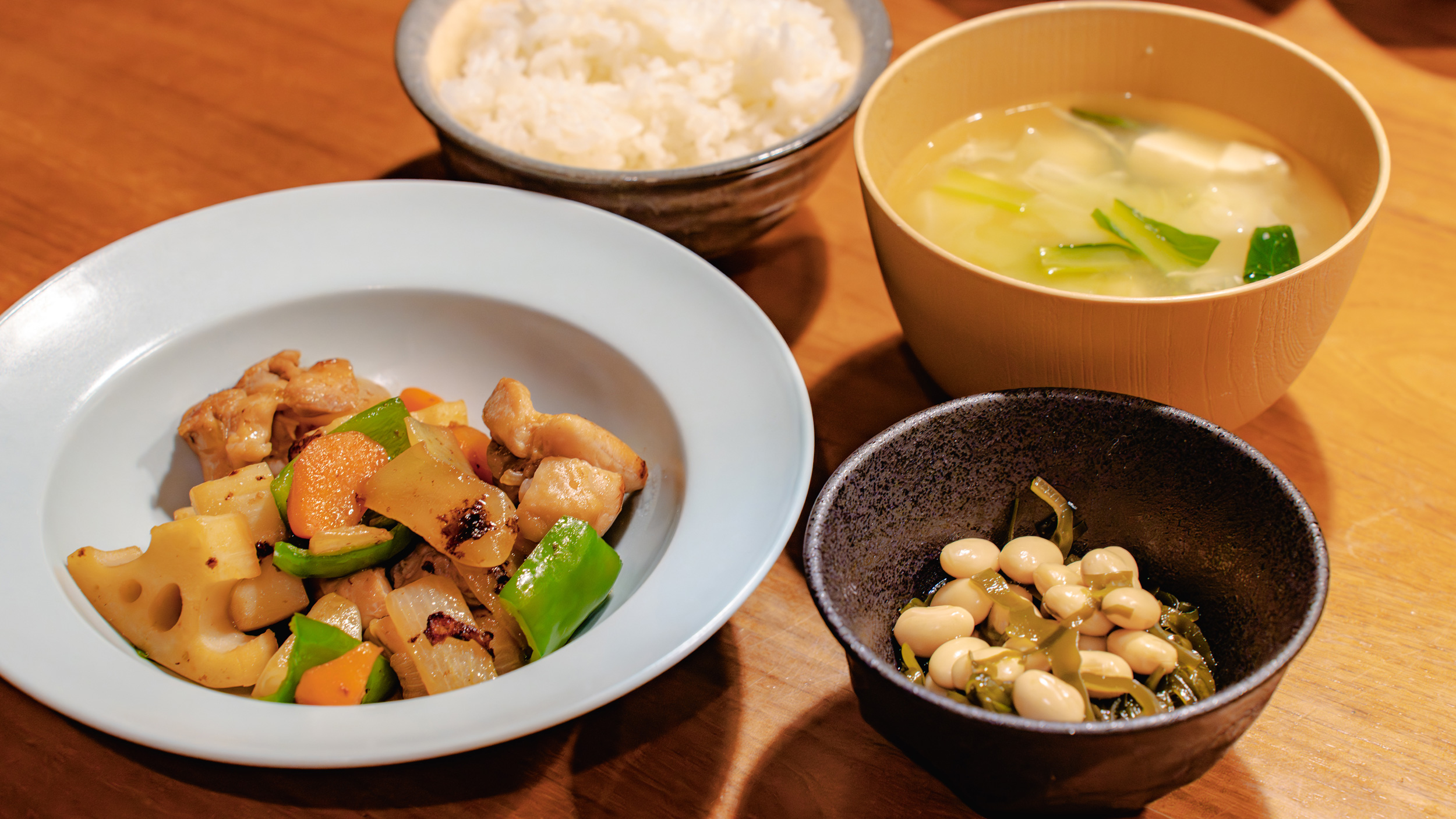 薬やサプリだけに頼っていませんか？―“本当の健康”は日々の食習慣から―