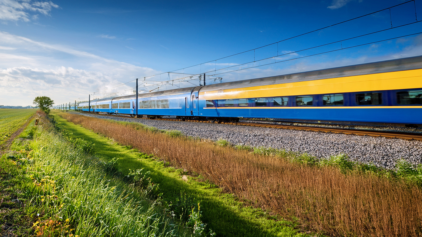 電力ひっ迫にAIで対抗、NSが列車の省エネ運転へ新システム導入